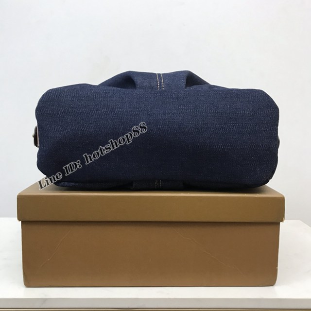 Burberry專櫃新款中古腋下包 巴寶莉牛皮手腕肩背包 yxb1416